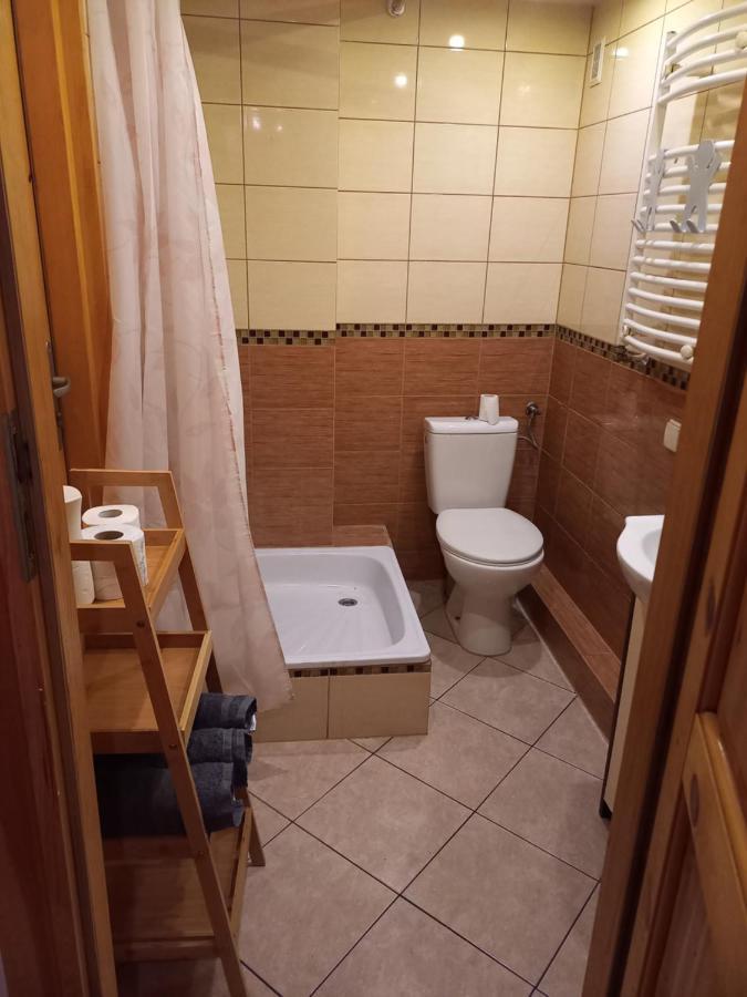 Pokoj 4 Osobowy W Centrum Gdanska Z Aneksem Kuchennym Rooms To Let Buitenkant foto